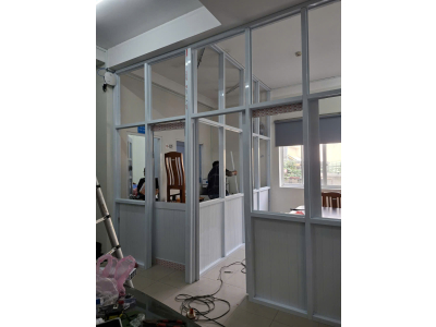 Vách ngăn văn phòng