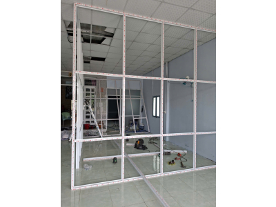 Vách ngăn công ty