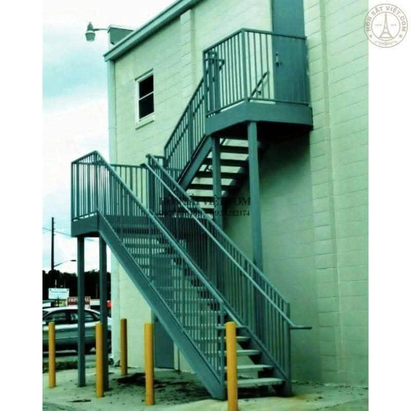 Cầu thang sắt